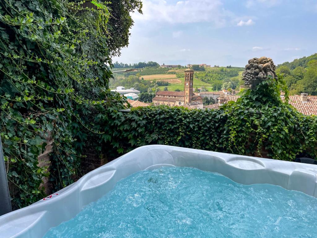 Ai Leoni Ruggenti – Giardino Segreto con Vista sul Monferrato