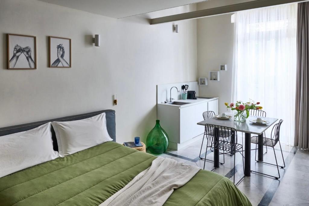 FUTURA ROOM&RELAX
